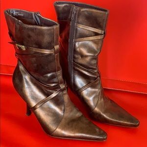 Metallic Boots size 7